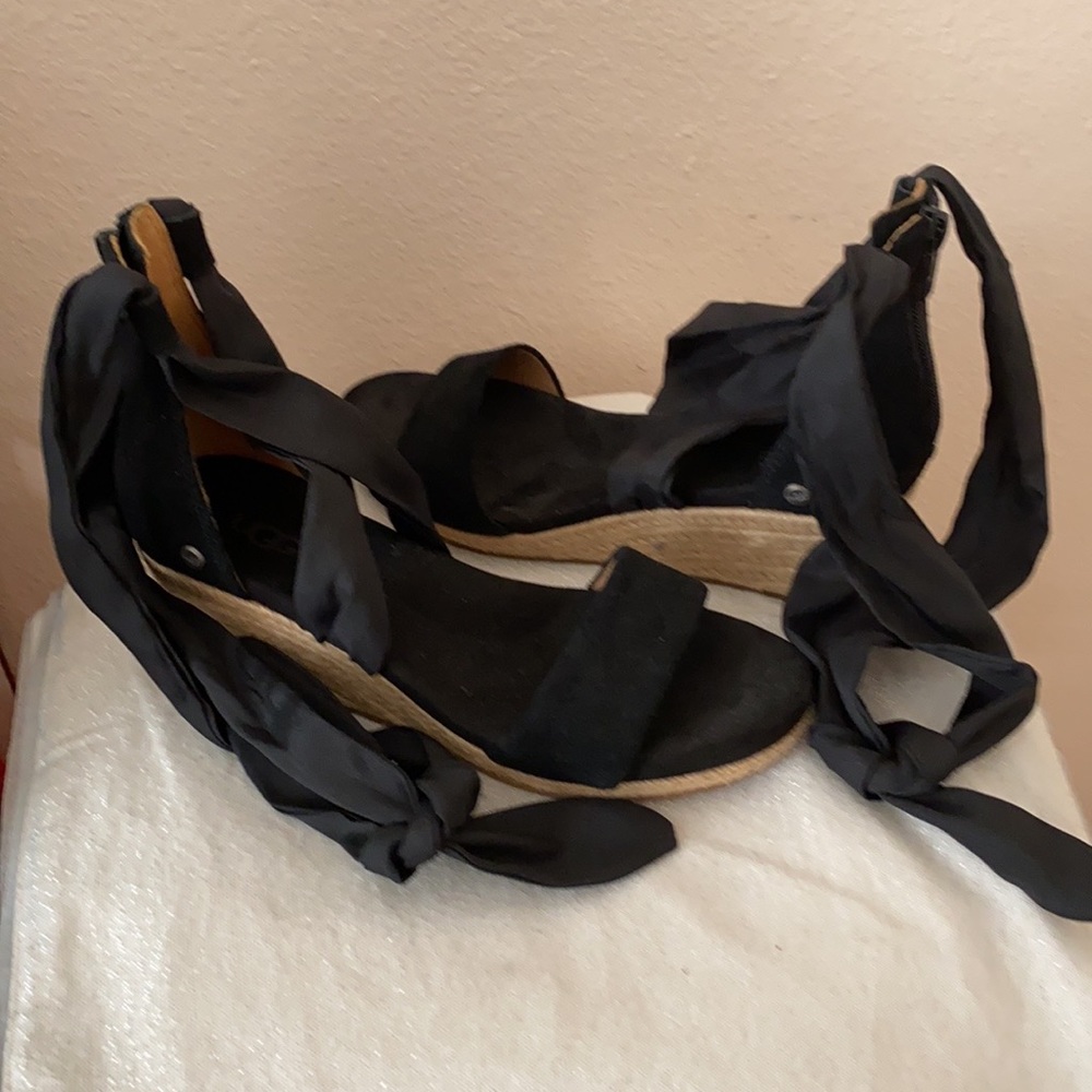 UGG slightly used sandal with ankle tie